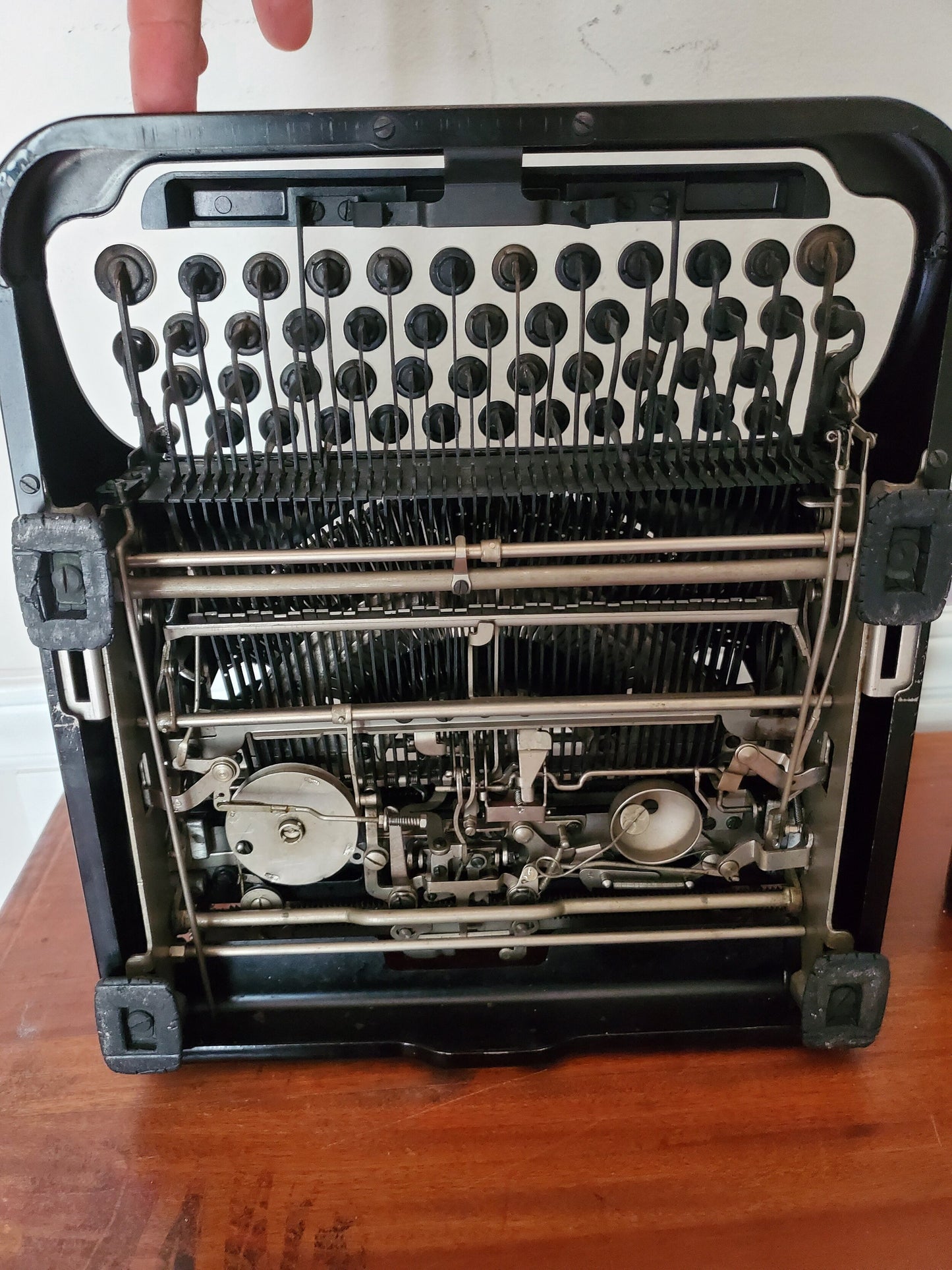 Remington Model 5 Vintage Manual Typewriter (circa 1940 - 1947) Gloss